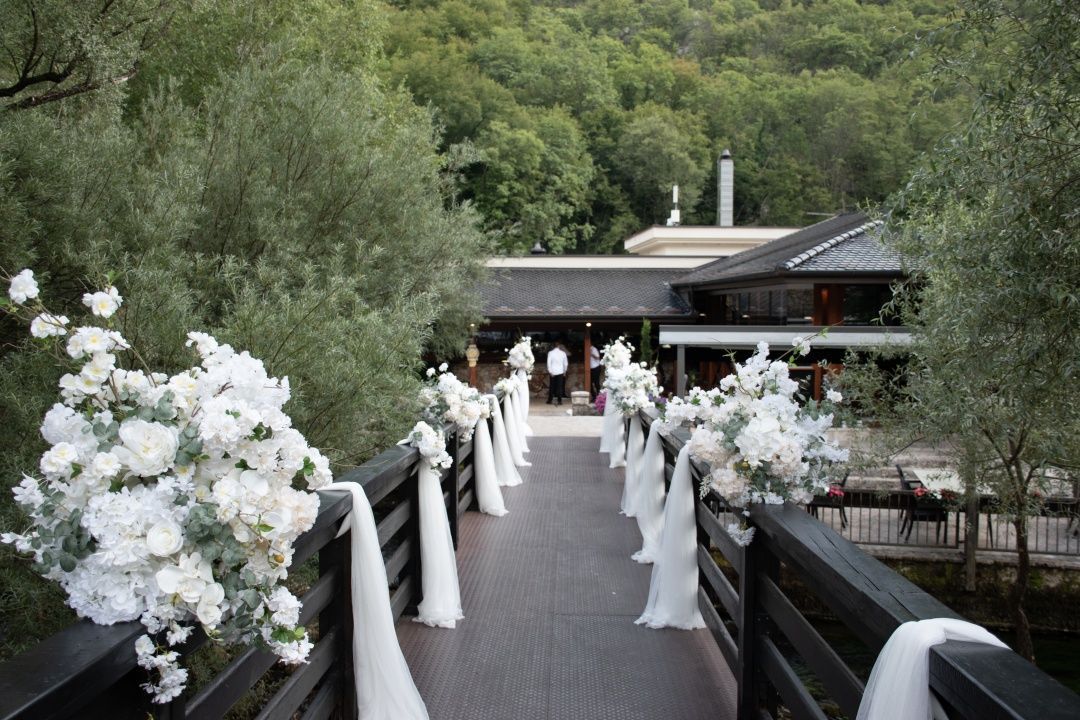 Wedding at Restoran Vrelo Borak — photograph 15